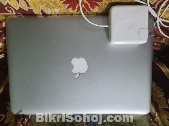 Apple macbook pro i7 super fresh